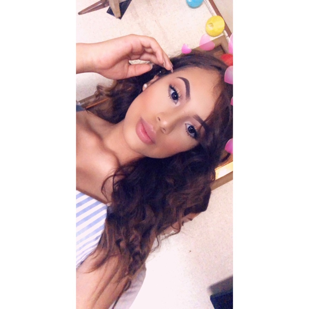 Meet your Posher, Lorena